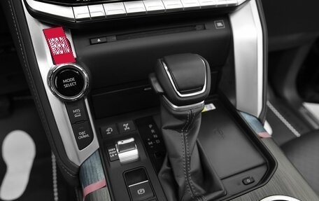 Toyota Land Cruiser, 2024 год, 12 990 000 рублей, 14 фотография