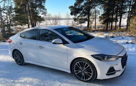 Hyundai Avante, 2017 год, 1 600 000 рублей, 2 фотография