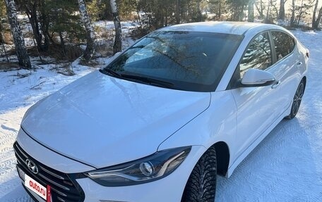 Hyundai Avante, 2017 год, 1 600 000 рублей, 8 фотография