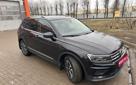 Volkswagen Tiguan II, 2019 год, 3 300 000 рублей, 1 фотография