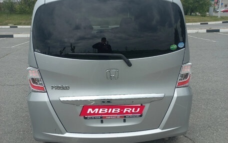 Honda Freed I, 2014 год, 1 450 000 рублей, 7 фотография