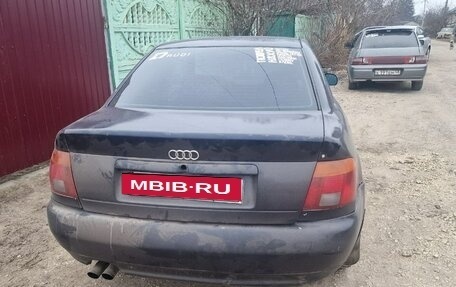 Audi A4, 1998 год, 260 000 рублей, 2 фотография