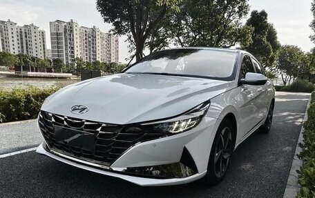 Hyundai Elantra, 2021 год, 1 450 000 рублей, 2 фотография