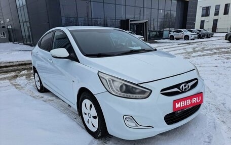 Hyundai Solaris II рестайлинг, 2013 год, 810 000 рублей, 3 фотография