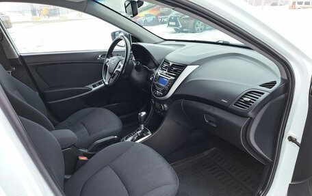 Hyundai Solaris II рестайлинг, 2013 год, 810 000 рублей, 13 фотография