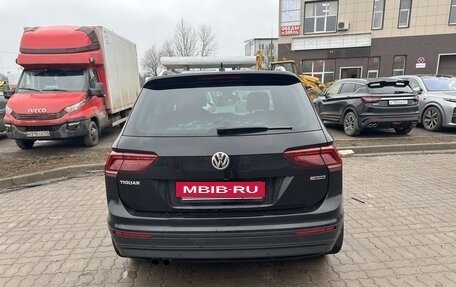 Volkswagen Tiguan II, 2019 год, 3 300 000 рублей, 4 фотография