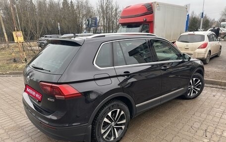 Volkswagen Tiguan II, 2019 год, 3 300 000 рублей, 3 фотография