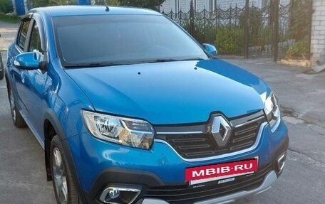 Renault Logan II, 2021 год, 1 500 000 рублей, 2 фотография