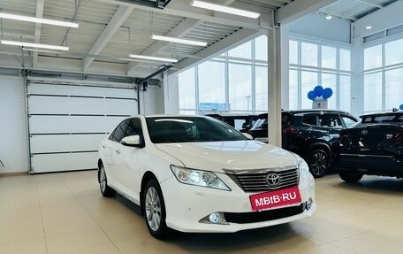 Toyota Camry, 2012 год, 1 999 000 рублей, 8 фотография