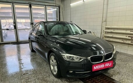 BMW 3 серия, 2016 год, 2 347 000 рублей, 3 фотография