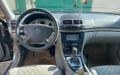 Mercedes-Benz E-Класс, 2005 год, 1 050 000 рублей, 5 фотография