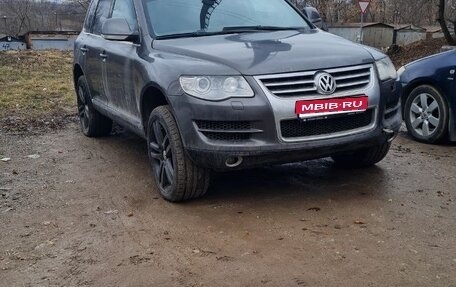 Volkswagen Touareg III, 2009 год, 1 350 000 рублей, 1 фотография