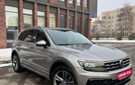 Volkswagen Tiguan II, 2020 год, 4 100 000 рублей, 3 фотография