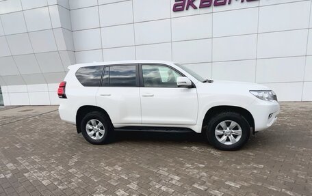 Toyota Land Cruiser Prado 150 рестайлинг 2, 2021 год, 5 750 000 рублей, 5 фотография