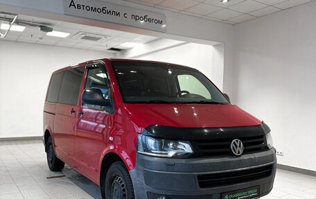 Volkswagen Caravelle T5, 2012 год, 1 968 000 рублей, 3 фотография