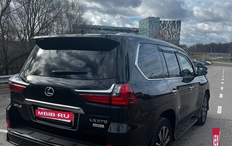 Lexus LX III, 2019 год, 9 300 000 рублей, 7 фотография