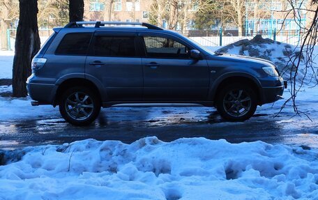 Mitsubishi Outlander III рестайлинг 3, 2005 год, 900 000 рублей, 6 фотография