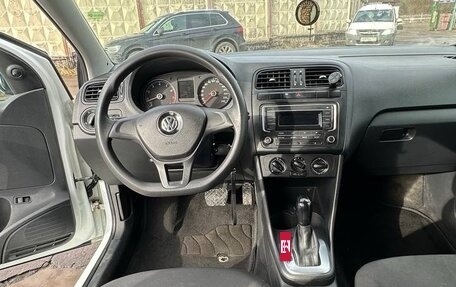 Volkswagen Polo VI (EU Market), 2017 год, 1 100 000 рублей, 7 фотография