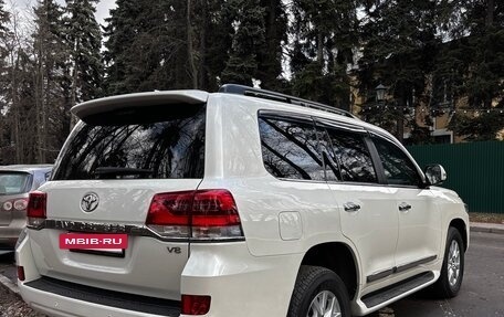 Toyota Land Cruiser 200, 2019 год, 6 850 000 рублей, 2 фотография