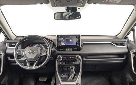 Toyota RAV4, 2021 год, 3 295 000 рублей, 14 фотография