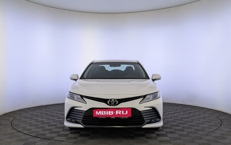 Toyota Camry, 2021 год, 3 050 000 рублей, 2 фотография