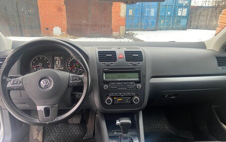 Volkswagen Jetta VI, 2010 год, 780 000 рублей, 9 фотография