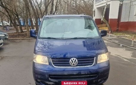 Volkswagen Caravelle T5, 2009 год, 1 590 000 рублей, 1 фотография