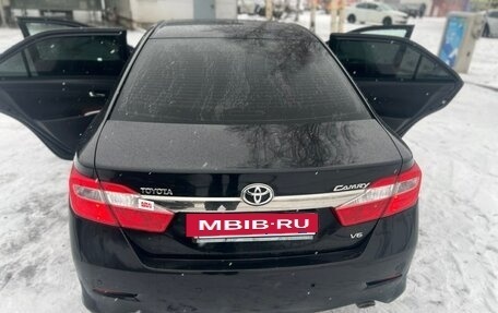 Toyota Camry, 2014 год, 1 680 000 рублей, 27 фотография