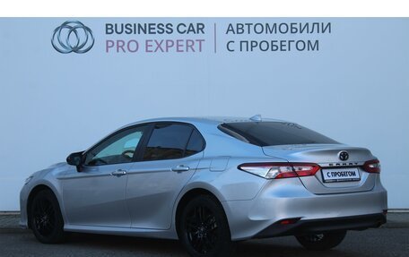 Toyota Camry, 2019 год, 2 750 000 рублей, 4 фотография