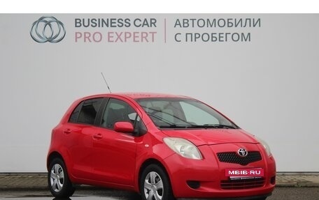 Toyota Yaris III рестайлинг, 2006 год, 590 000 рублей, 3 фотография