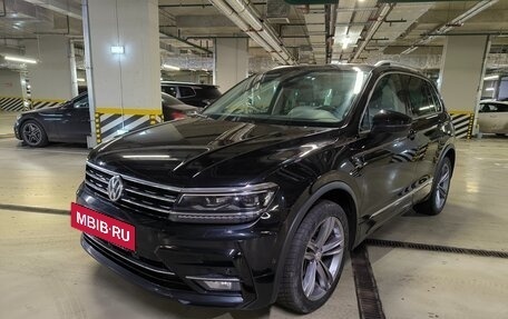 Volkswagen Tiguan II, 2018 год, 3 090 000 рублей, 17 фотография