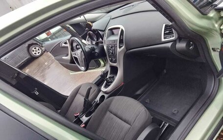 Opel Astra J, 2011 год, 550 000 рублей, 7 фотография