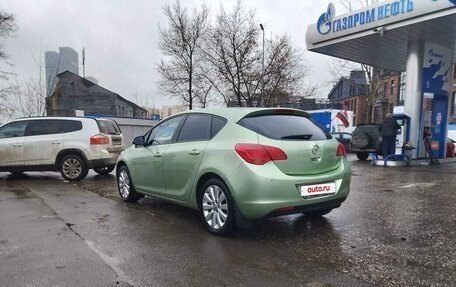 Opel Astra J, 2011 год, 550 000 рублей, 13 фотография