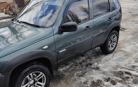 Chevrolet Niva I рестайлинг, 2012 год, 630 000 рублей, 2 фотография