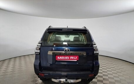 Toyota Land Cruiser Prado 150 рестайлинг 2, 2021 год, 11 570 000 рублей, 7 фотография