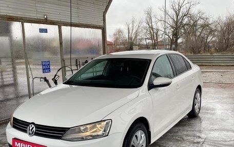 Volkswagen Jetta VI, 2014 год, 1 200 000 рублей, 6 фотография