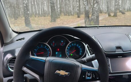 Chevrolet Cruze II, 2013 год, 890 000 рублей, 9 фотография