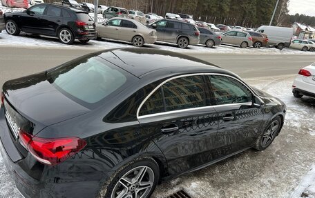 Mercedes-Benz A-Класс, 2019 год, 2 900 000 рублей, 3 фотография