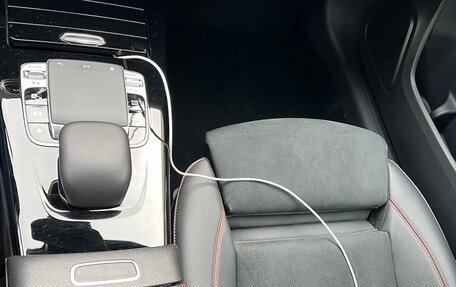Mercedes-Benz A-Класс, 2019 год, 2 900 000 рублей, 10 фотография