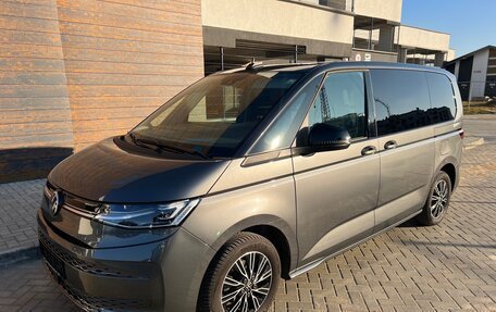 Volkswagen Multivan, 2023 год, 5 890 000 рублей, 1 фотография