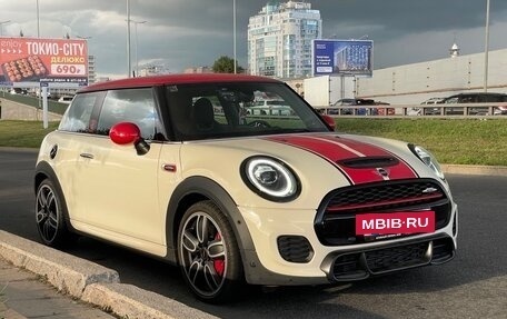 MINI Hatch, 2019 год, 3 200 000 рублей, 3 фотография