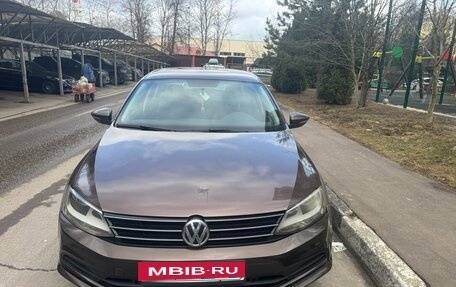 Volkswagen Jetta VI, 2015 год, 825 000 рублей, 3 фотография