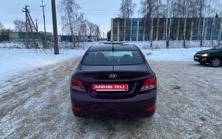 Hyundai Solaris II рестайлинг, 2012 год, 640 000 рублей, 9 фотография