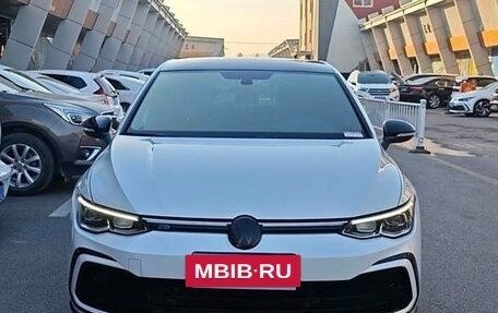 Volkswagen Golf VIII, 2022 год, 2 330 000 рублей, 2 фотография