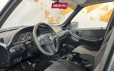 Chevrolet Niva I рестайлинг, 2015 год, 740 000 рублей, 21 фотография