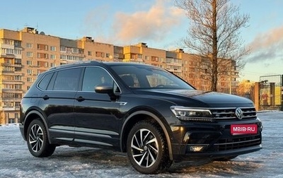 Volkswagen Tiguan II, 2019 год, 3 880 000 рублей, 1 фотография