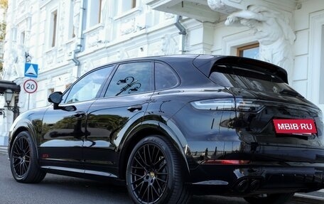 Porsche Cayenne III, 2021 год, 14 900 000 рублей, 2 фотография