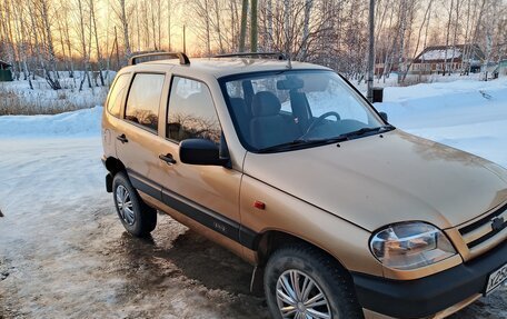 Chevrolet Niva I рестайлинг, 2004 год, 350 000 рублей, 2 фотография