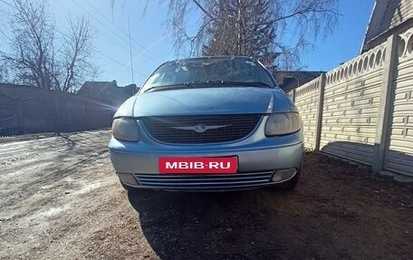 Chrysler Town & Country IV, 2002 год, 740 000 рублей, 2 фотография