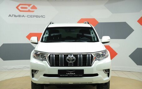 Toyota Land Cruiser Prado 150 рестайлинг 2, 2018 год, 4 890 000 рублей, 2 фотография